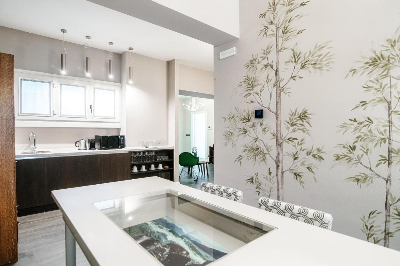 In Centro Luxury Rooms كومو المظهر الخارجي الصورة