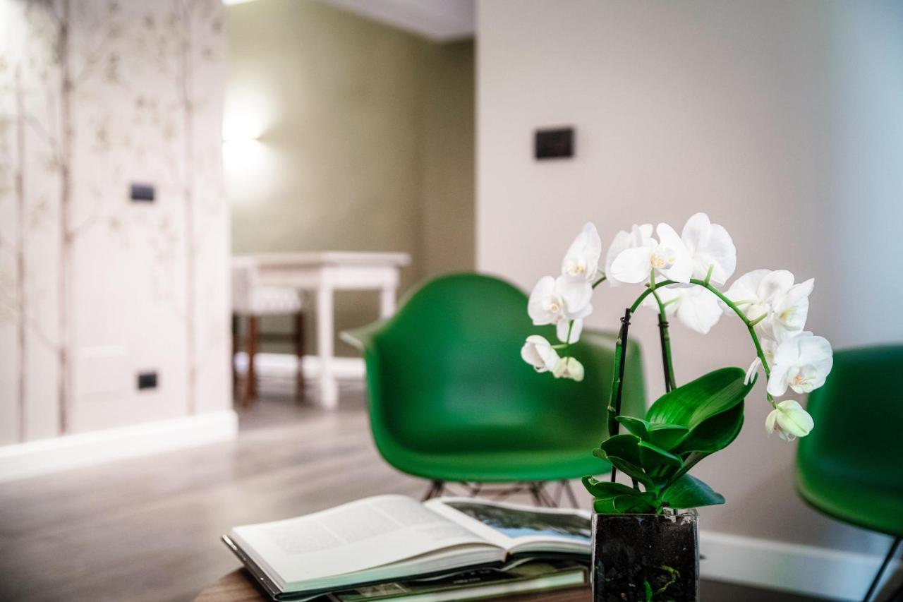 In Centro Luxury Rooms كومو المظهر الخارجي الصورة